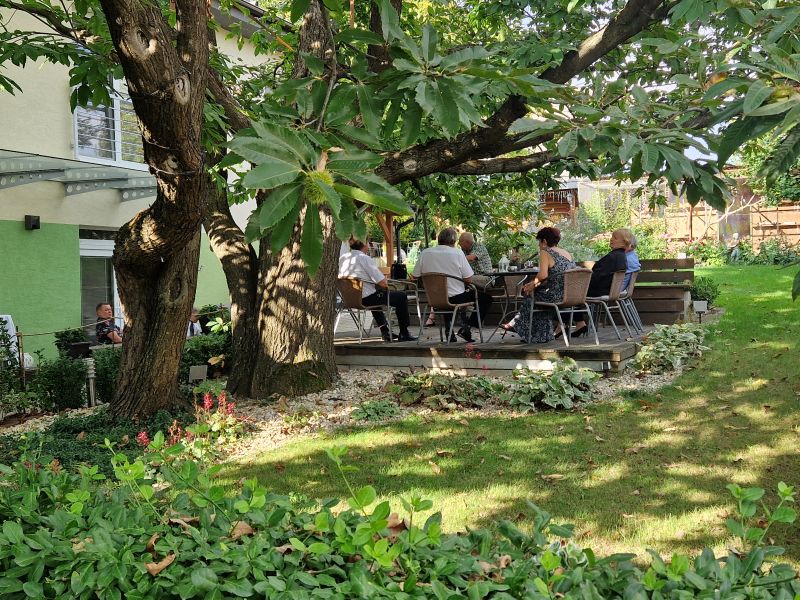 Veľká sála pod gaštanom